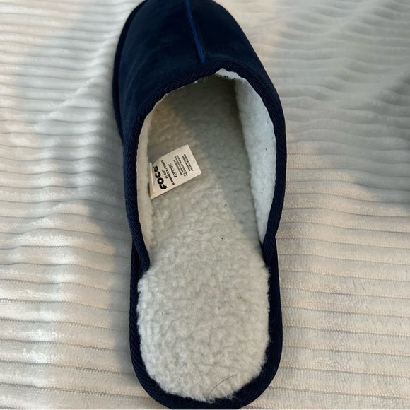 Large Dallas Cowboys slippers - Picture 7 of 9